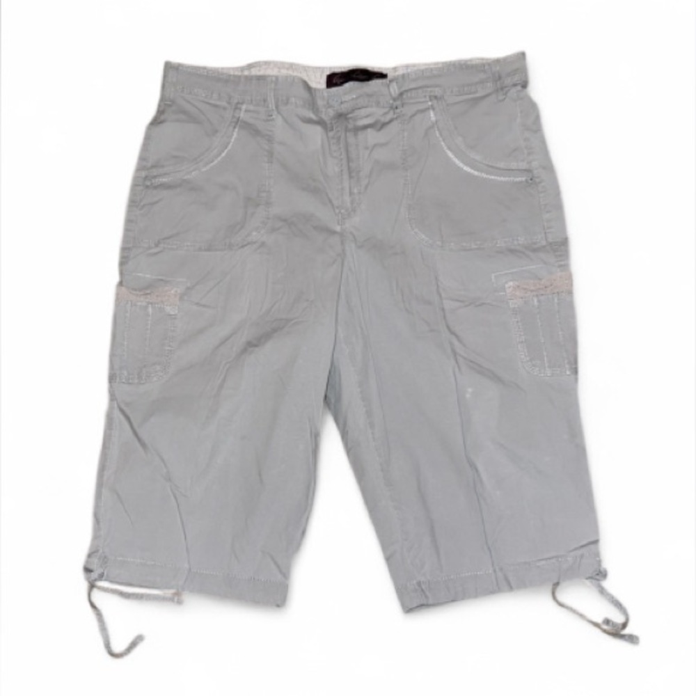 Gloria Vanderbilt Capri Pants in Size 16